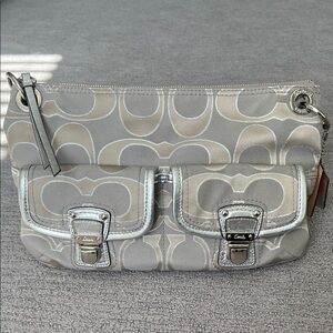Vintage Coach Poppy Metallic Shoulder Bag- Like New!